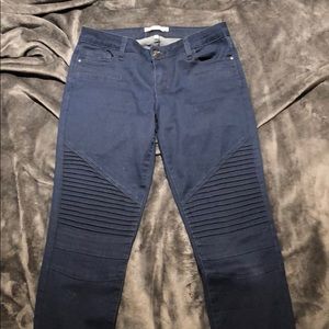 dark blue skinny jeans